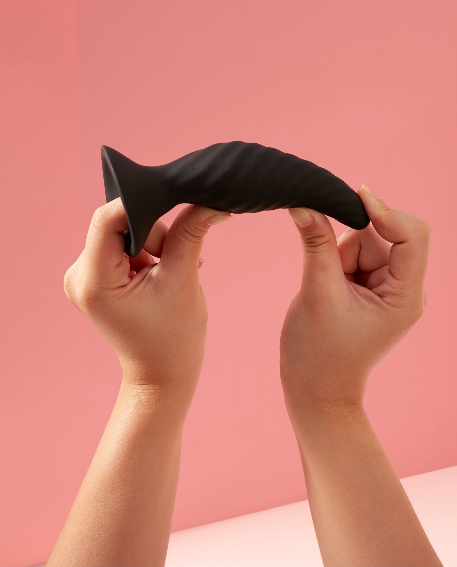 Flexible and bendy for anal play comfort.