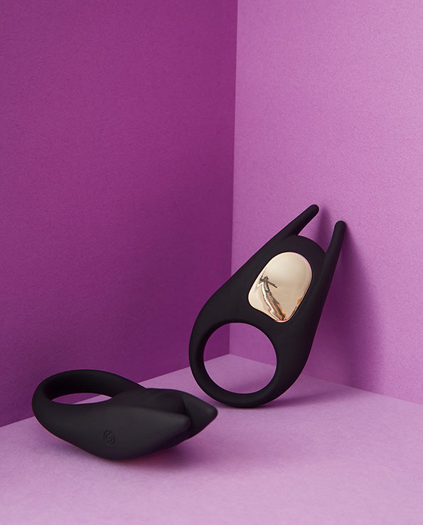 Tantalise all your erogenous parts with the Batman Cock Ring! 
