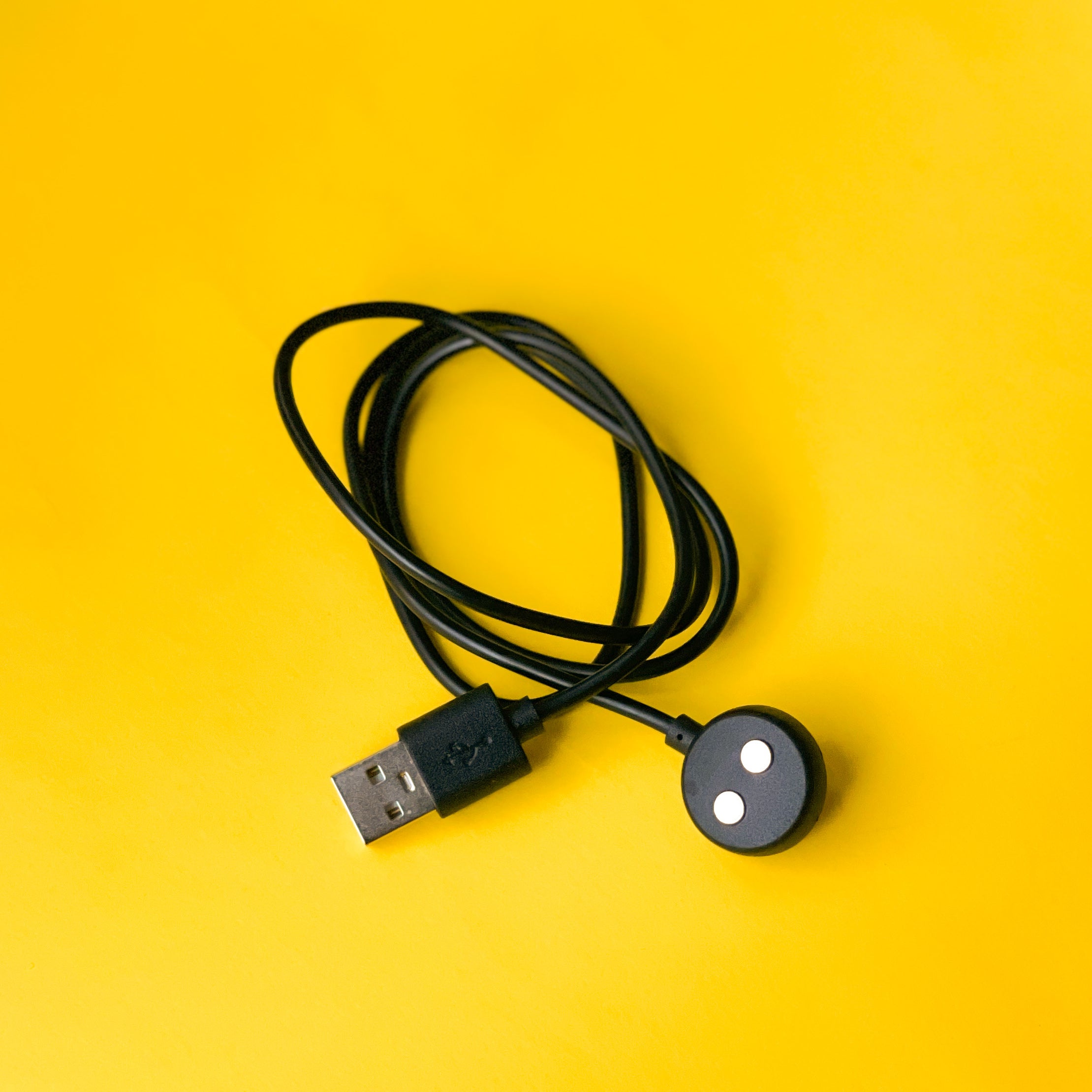 Black USB magnetic charging cable for magnus pump