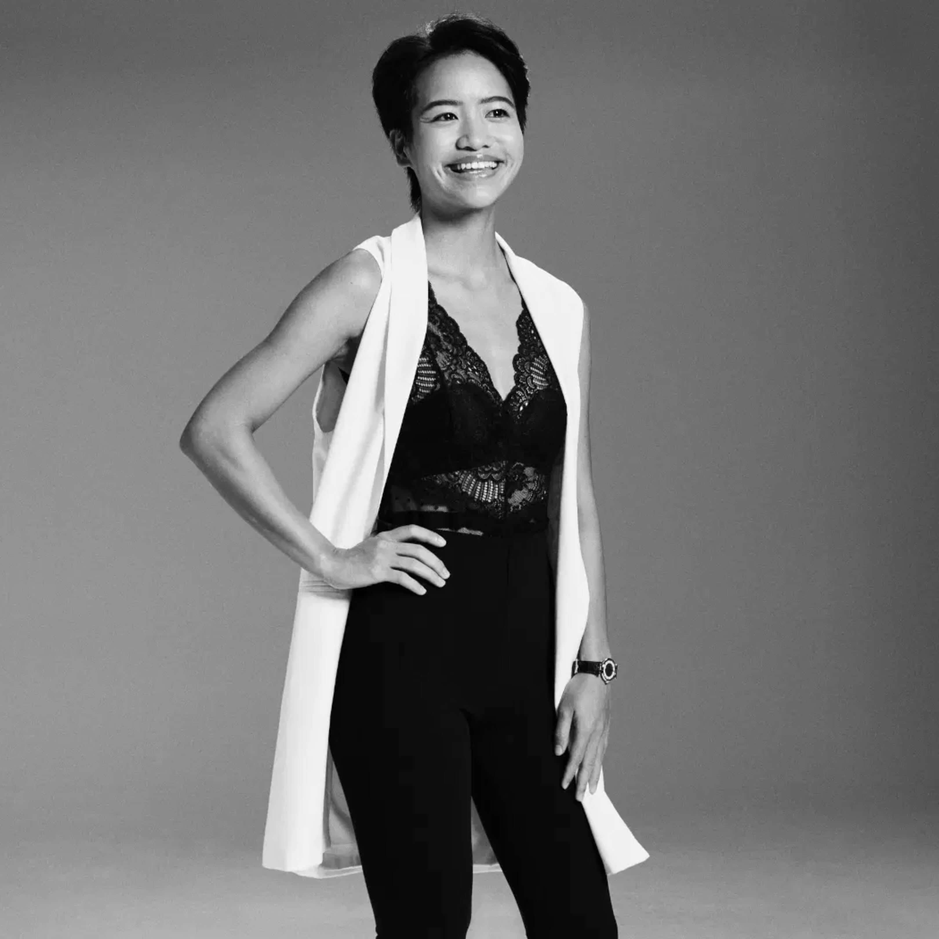 meryl wearing rae on aplus