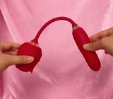 Dolce Vita Rose is a great toy for girl on girl action