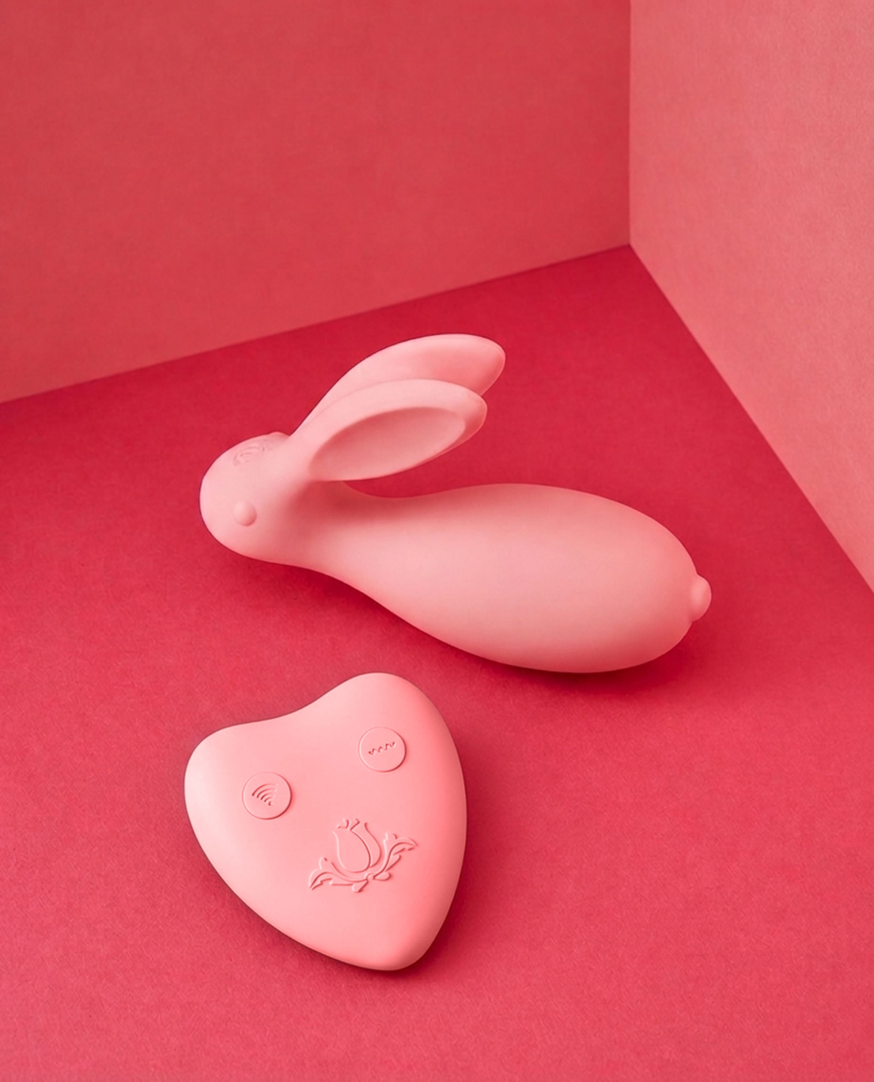Bunny Wearable Vibrator with heart shaped Remote top view