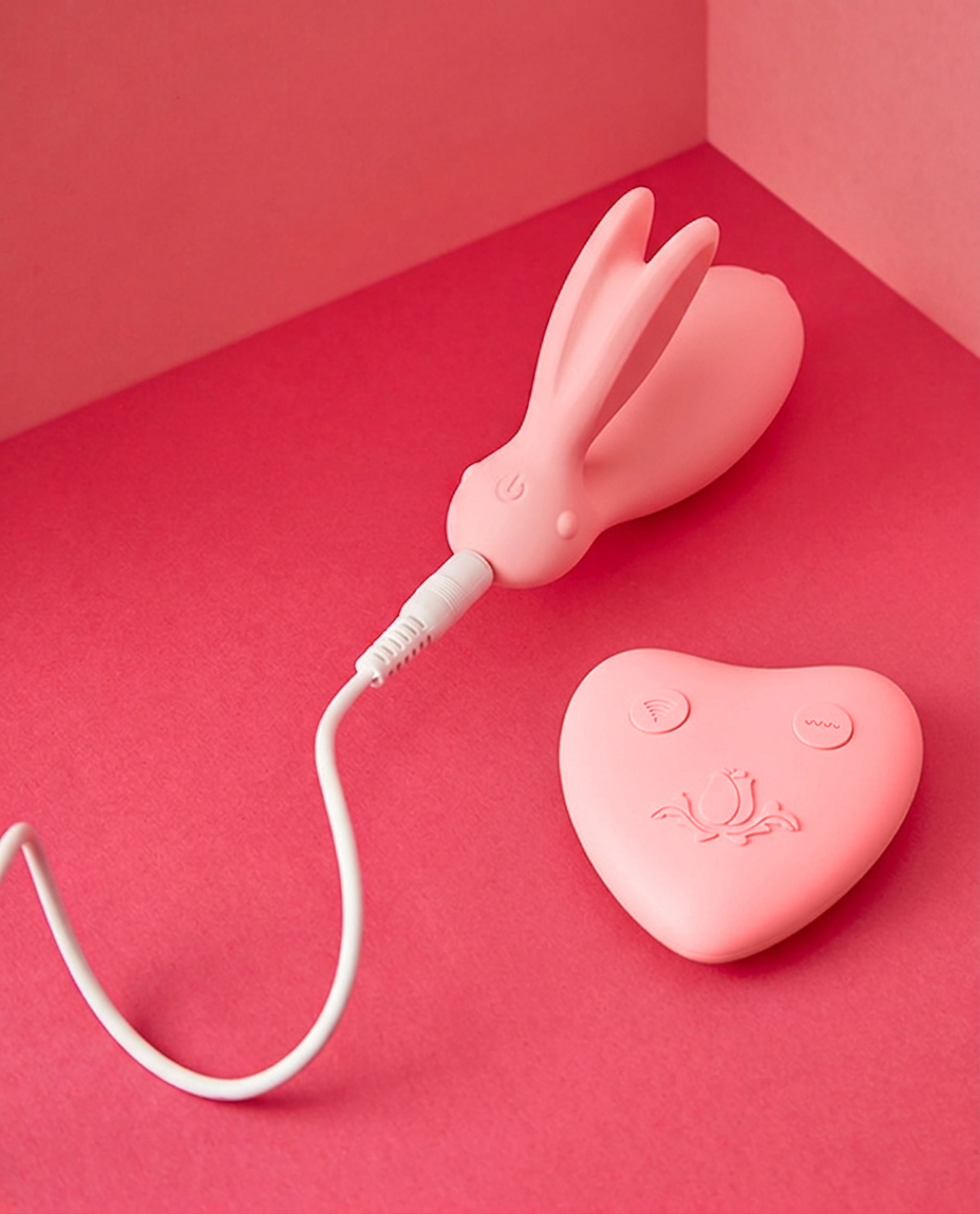 Bunny Wearable Vibrator with heart shaped Remote charging cable